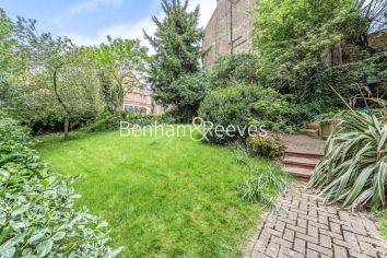 4  bedrooms flat to rent in Arkwright Mansions, Hampstead, NW3-image 12