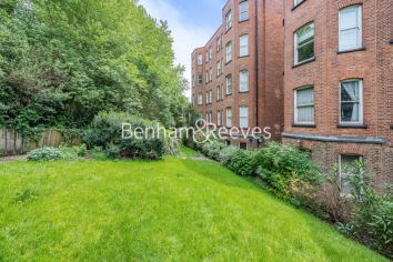 4  bedrooms flat to rent in Arkwright Mansions, Hampstead, NW3-image 19