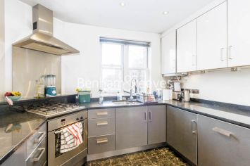 3 bedrooms flat to rent in Adamson Road, Hampstead, NW3-image 2