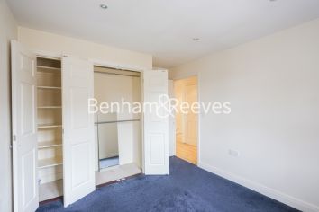 2 bedrooms flat to rent in Honiton Gardens, Hampstead, NW7-image 13
