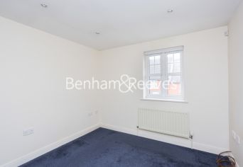 2 bedrooms flat to rent in Honiton Gardens, Hampstead, NW7-image 14