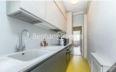 1 bedroom flat to rent in Regency Lodge, Hampstead, NW3-image 2