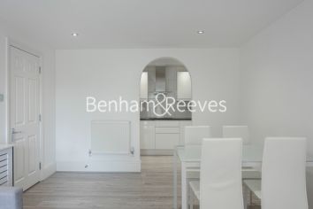 2  bedrooms flat to rent in Royal Drive, Friern Barnet, N11-image 12