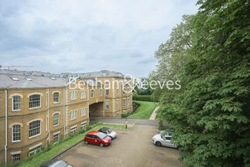 2  bedrooms flat to rent in Royal Drive, Friern Barnet, N11-image 20