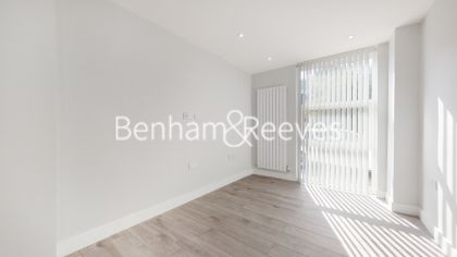 5  bedrooms house to rent in Hornby Close, Hampstead ,NW3-image 11