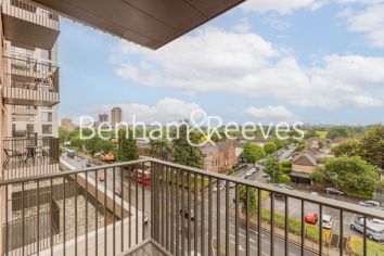 1  bedroom flat to rent in Henshaw Parade, Hendon, NW9-image 6