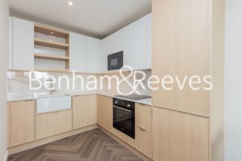1  bedroom flat to rent in Henshaw Parade, Hampstead, NW9-image 2