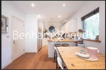 2  bedrooms flat to rent in Daleham Gardens, Hampstead, NW3-image 2