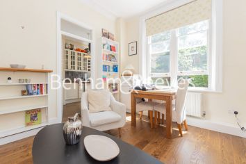 1  bedroom flat to rent in Hemstal Road, Hampstead, NW6-image 5