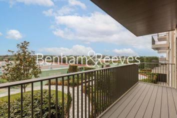 3  bedrooms flat to rent in Henshaw Parade,Hendon, NW9-image 5