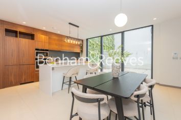 3  bedrooms flat to rent in Manor Mews, Maida Vale, NW8-image 8