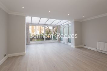 4 bedrooms house to rent in Harley Road, Hampstead, NW3-image 1
