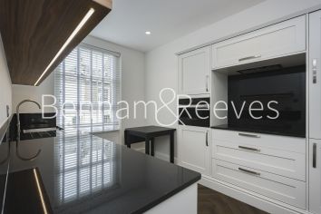1  bedroom flat to rent in The Marlborough, Walton Street, Chelsea SW3-image 2