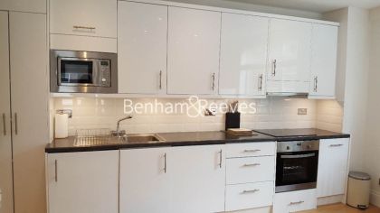 1  bedroom flat to rent in Nell Gwynn House, Sloane Avenue, SW3-image 3