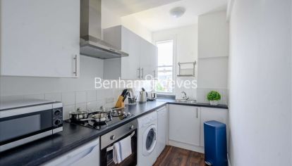 2 bedrooms flat to rent in Hill Street Apartments, Mayfair, W1-image 2