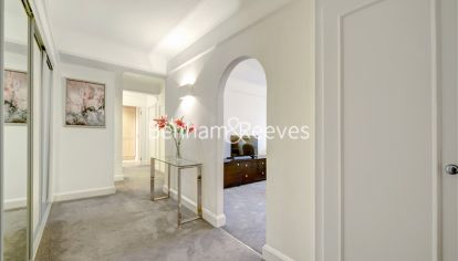 image 2  bedrooms flat to rent in Pelham Court, Fulham Road, Chelsea, SW3-image 9