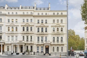 6  bedrooms house to rent in Princes Gate, South Kensington, SW7-image 10