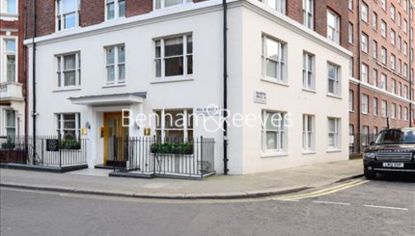 Studio flat to rent in Hill Street, Mayfair, W1J-image 5