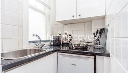 1  bedroom flat to rent in Hill Street, Mayfair, W1J-image 2