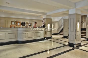 Studio flat to rent in Chelsea Cloisters, Sloane Avenue, SW3-image 6