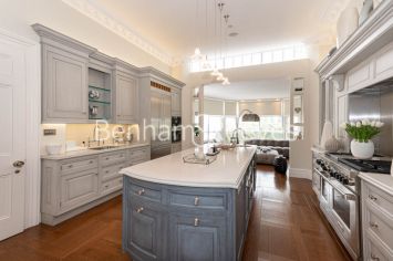 7 bedrooms house to rent in Thurloe Square, South Kensington, SW7-image 3