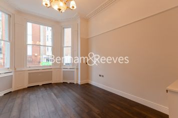 3 bedrooms flat to rent in Queensberry Place, Knightsbridge, SW7-image 15