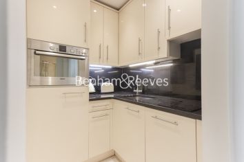 1  bedroom flat to rent in Chase Court, Knightsbridge, SW3-image 2