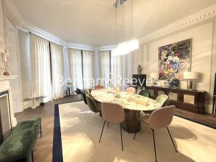 4  bedrooms flat to rent in Pont Street, Knightsbridge, SW1X-image 4