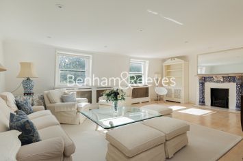 3  bedrooms flat to rent in Onslow Square, South Kensington, SW7-image 1