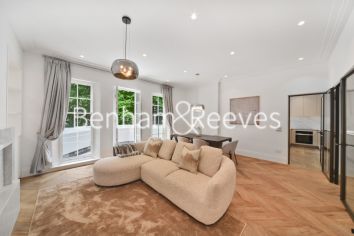 3  bedrooms flat to rent in Wilton Place, Knightsbridge, SW1X-image 1