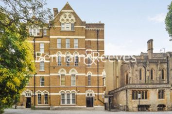 3  bedrooms flat to rent in Wilton Place, Knightsbridge, SW1X-image 10