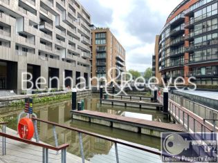 Studio flat to rent in Moore House, Grosvenor Waterside SW1W-image 8