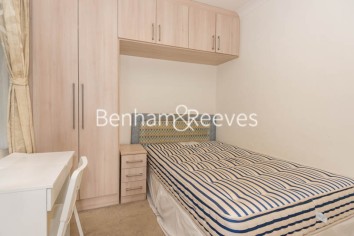 2 bedrooms flat to rent in St. Georges Court, Brompton Road, SW3-image 11