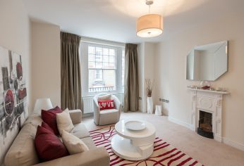 1  bedroom flat to rent in The Marlborough, Walton Street, SW3-image 1