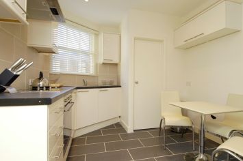 1 bedroom flat to rent in The Marlborough, Chelsea, SW3-image 3