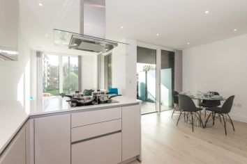 2  bedrooms flat to rent in Camden Courtyards, Rochester Place, Camden NW1-image 2