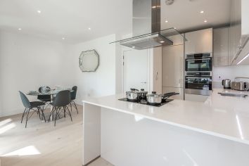 2  bedrooms flat to rent in Camden Courtyards, Rochester Place, Camden NW1-image 3