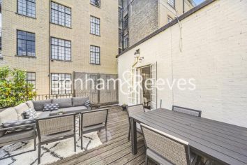 1  bedroom flat to rent in Hallam Street, Marylebone, W1W-image 11