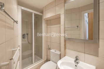 Studio flat to rent in St Stephens Gardens, Lancaster Gate, W2-image 4