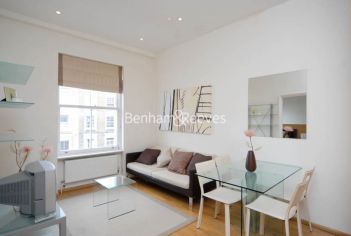 Studio flat to rent in St Stephens Gardens, Lancaster Gate, W2-image 1