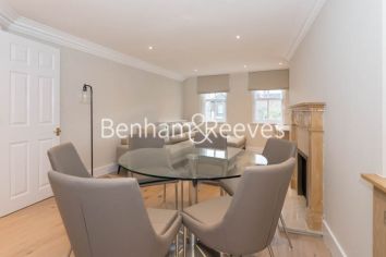 2  bedrooms flat to rent in South End Row, Kensington, W8-image 3