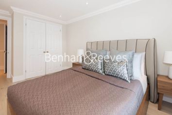 2  bedrooms flat to rent in South End Row, Kensington, W8-image 10