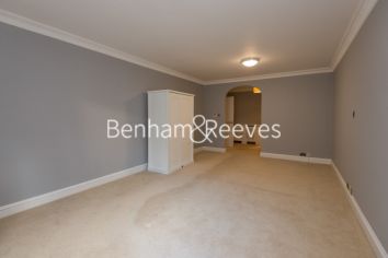 image 4  bedrooms flat to rent in Hyde Park Gate, Kensington, SW7-image 11