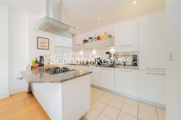3 bedrooms flat to rent in Nevern Square, Kensington, SW5-image 2