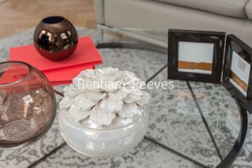 1  bedroom flat to rent in Trafalgar Gardens, Kensington, W8-image 9
