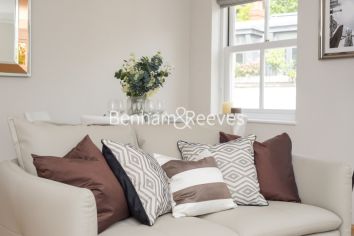 1  bedroom flat to rent in Trafalgar Gardens, Kensington, W8-image 14