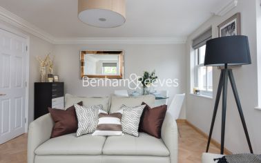 1  bedroom flat to rent in Trafalgar Gardens, Kensington, W8-image 16