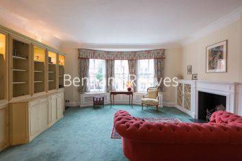 2 bedrooms flat to rent in Kensington Court, Kensington, W8-image 14