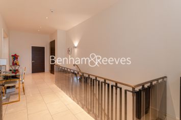 4 bedrooms flat to rent in Thornwood Gardens, Kensington, W8-image 17