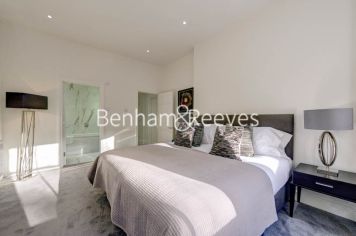 4  bedrooms flat to rent in Lexham Gardens, Kensington, W8-image 8